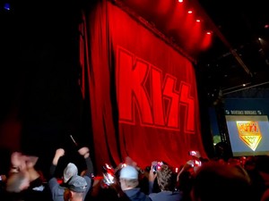 KISS ~Burgettstown, Pennsylvania...October 13, 2021 (End of the Road Tour) 