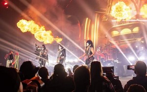 KISS ~Clarkston, Michigan...October 15, 2021 (End of the Road Tour) 
