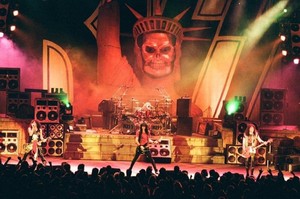  吻乐队（Kiss） ~Toledo, Ohio...November 22, 1992 (Revenge Tour)