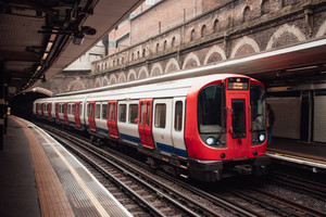  Luân Đôn Tube
