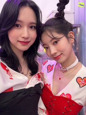  Mina and Dahyun