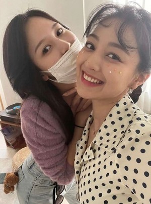 Mina and Jihyo