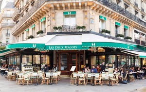  Paris Cafe