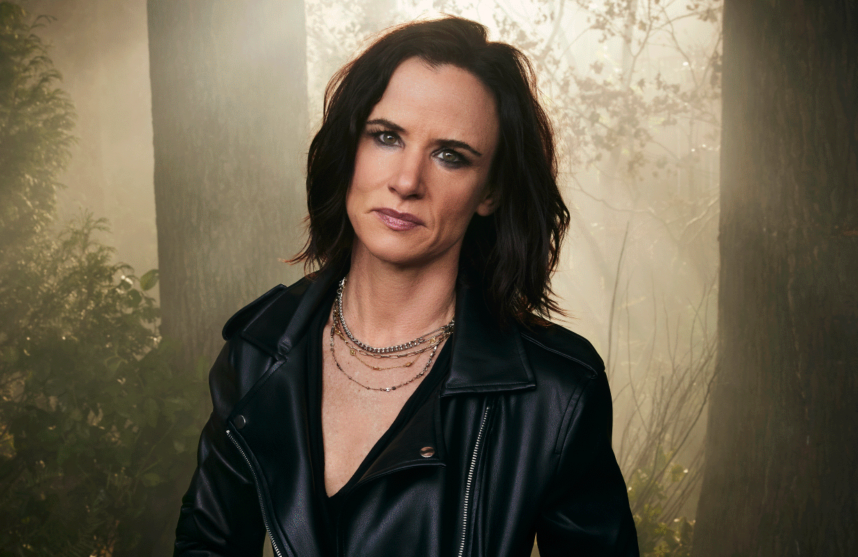 Juliette Lewis' Blue Hair: How to Achieve and Maintain the Look - wide 4