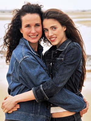  Andie MacDowell and Margaret Qualley (2011)