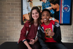  ular tedung, cobra Kai IV - Behind the Scenes - Oona O'Brien and Dallas Young