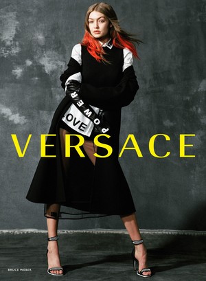 Gigi ~ Versace (2017)