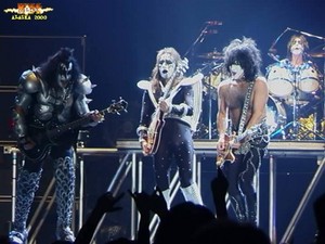  Kiss ~Anchorage, Alaska...January 3, 2000 (Farewell Tour)