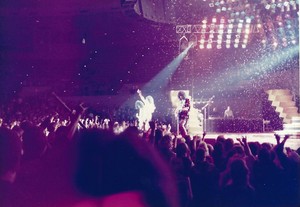  kiss ~Memphis, Tennessee...December 1, 1985 (Asylum Tour)