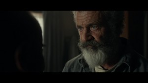  Mel Gibson as Chris Cringle (Fatman) nyara