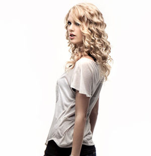  Taylor ~ Blender Magazine (2007)