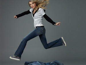  Taylor ~ LEI Jeans (2008)