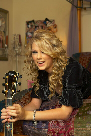 Taylor ~ People Magaazine (2007)
