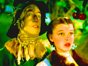  The Wizard of Oz - Scarecrow and Dorothy