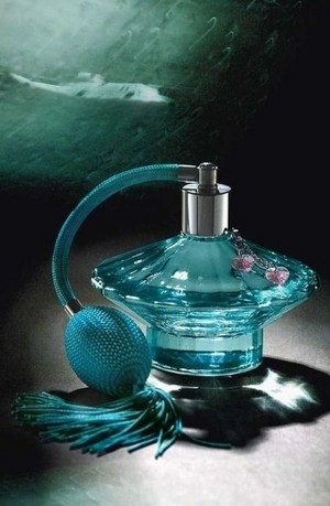  beautiful perfume bottles for my Caroline sweetie!!🧄🍬🌸