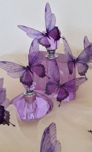  beautiful vintage perfume bottles!!🧄🌸