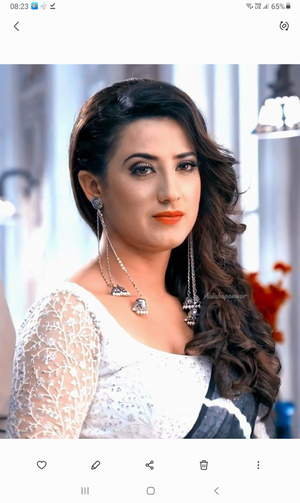  Alisha Panwar