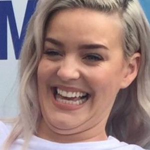 Anne-Marie Double Chin Laughing - Anne-Marie Photo (44325050) - Fanpop