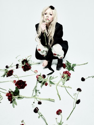  Avril Lavigne for Nylon Magazine (December 2021)