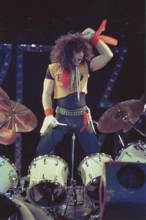 Eric (NYC) Radio City Music Hall...March 9, 1984 (Lick it Up Tour) 