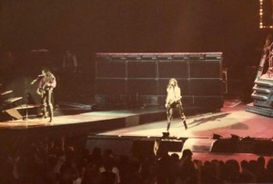  Gene and Vinnie (NYC) Radio City 音乐 Hall...March 9, 1984 (Lick it Up Tour)
