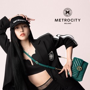  Mina x Metrocity