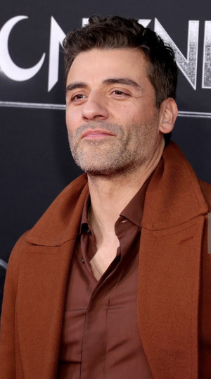  Oscar Isaac at the Los Angeles premiere of “Moon Knight" | March 22, 2022