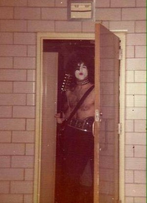  Paul ~Palantine, Illinois...April 19, 1975 (Dressed to Kill Tour)