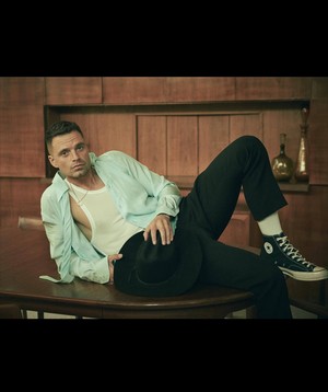 Sebastian Stan | によって Greg Swales for L’Officiel USA | March 2022