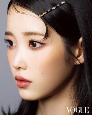  220502 IU x Gucci Beauty for Vogue Korea May 2022 Issue