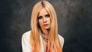  Avril Lavigne Hintergrund (2022)