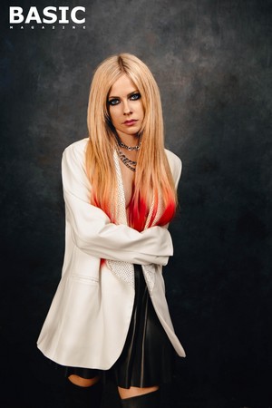  Avril Lavigne for Basic Magazine (2022)