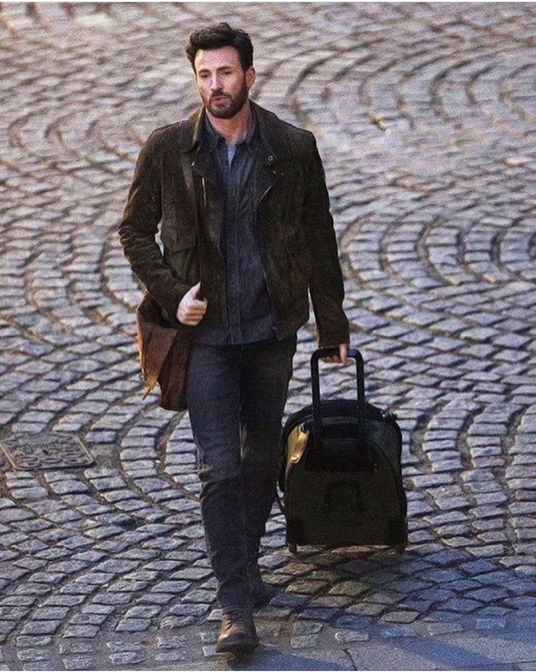 Chris Evans filming ghosted in London | May 2022