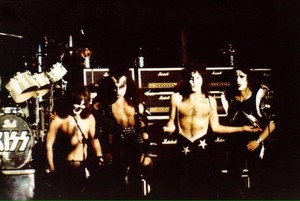  Kiss ~Birmingham, England...May 14, 1976 (Alive Tour)