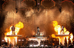  Kiss ~Doningtion, England...June 10, 2022 (End of the Road Tour)