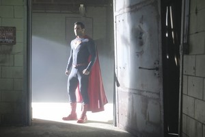 Superman and Lois - Episode 2.11 - Truth and Consequences - Promo Pics