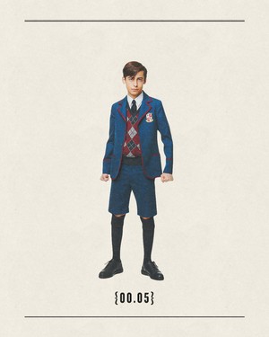  The Umbrella Academy - Uniform Portrait - Five