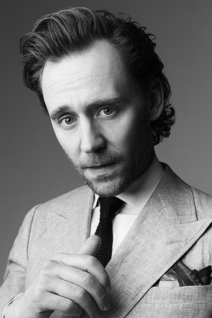  Tom Hiddleston 写真 によって Rachell Smith for Radio Times