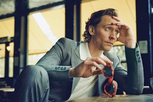  Tom Hiddleston | দ্বারা Tomo Brejc for Gentleman’s Journal | June 2022
