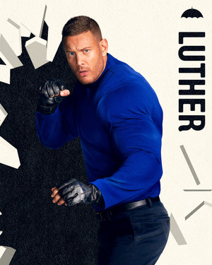 Tom Hopper as Luther Hargreeves in The Umbrella Academy - Season 3 Poster