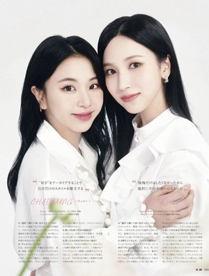  Twice x lebih Magazine