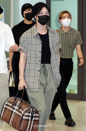  ATEEZ arriving at Incheon Airport