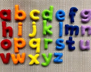  Lowercase arco iris Felt Alphabet
