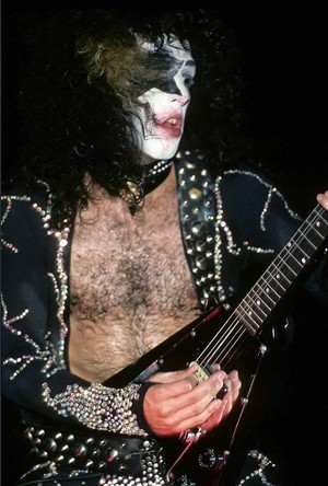  Paul ~Anaheim, California...August 20, 1976 (Spirit of 76 | Destroyer Tour)