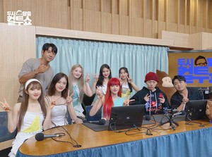  Stayc at SBS PowerFM cultwo mostra