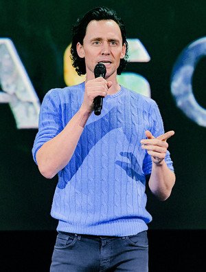  Tom Hiddleston on stage during D23 2022 at Anaheim Convention Center | September 10, 2022