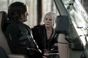  11x21 ~ Outpost 22 ~ Carol and Daryl