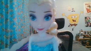 Elsa came by to thank Kat for being a great friend