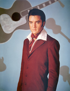  Elvis Presley (1935-1977)