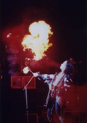  Gene ~Columbus, Ohio...October 11, 1975 (Alive Tour)